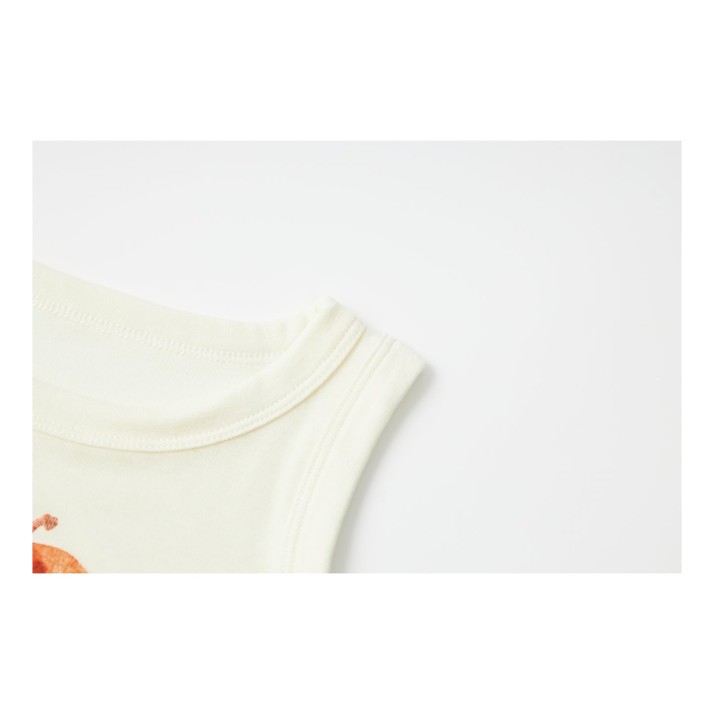 Raypon | Arctic Pals | "Apple Penguin" Slub Cotton Graphic Tee